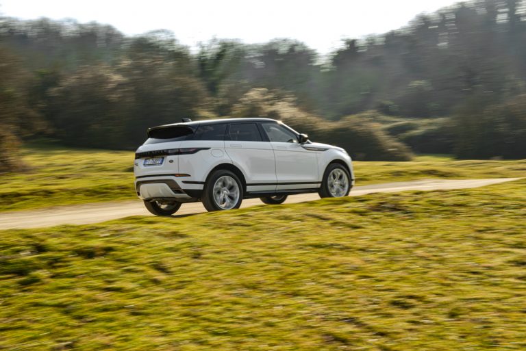 Range Rover Evoque D180 SE R Dynamic: la prova su strada