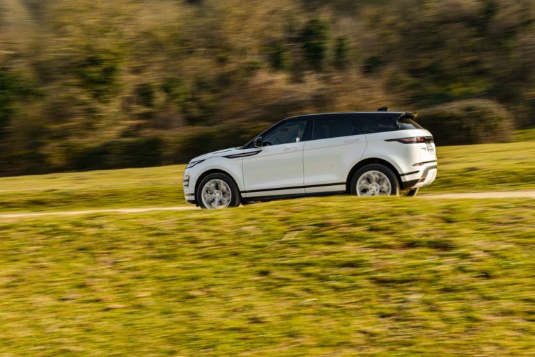 Range Rover Evoque D180 SE R Dynamic: la prova su strada