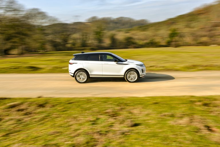 Range Rover Evoque D180 SE R Dynamic: la prova su strada