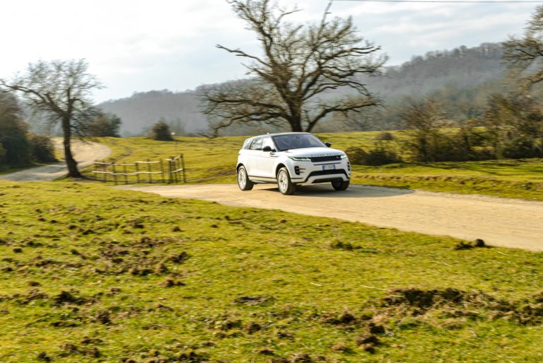 Range Rover Evoque D180 SE R Dynamic: la prova su strada