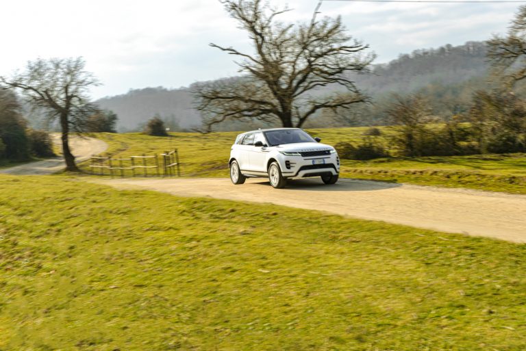 Range Rover Evoque D180 SE R Dynamic: la prova su strada