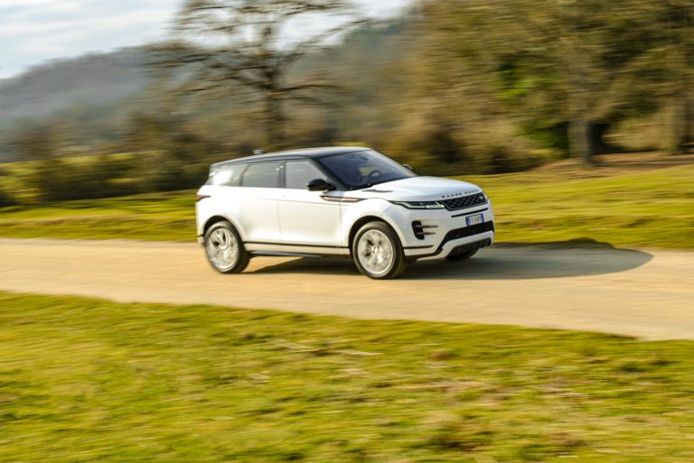 Range Rover Evoque D180 SE R Dynamic: la prova su strada