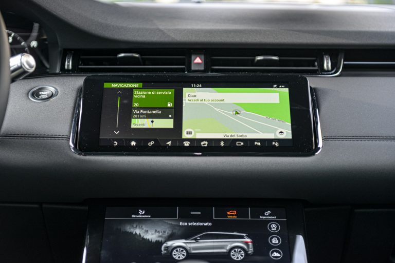 Range Rover Evoque D180 SE R Dynamic: la prova su strada