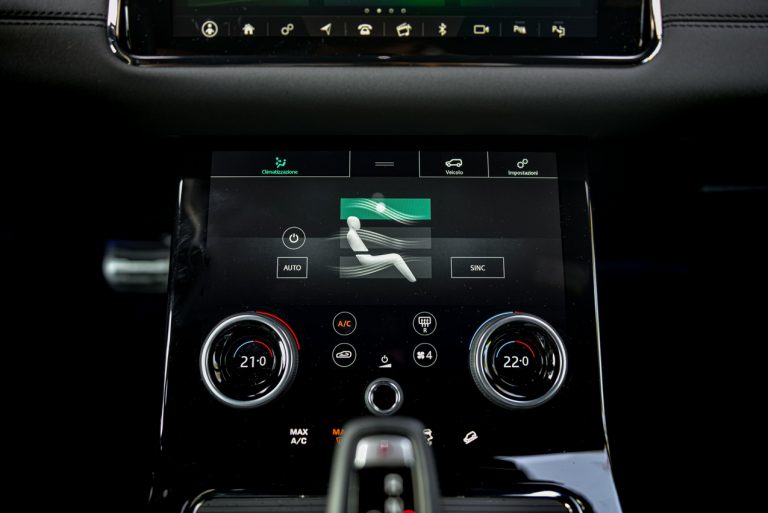 Range Rover Evoque D180 SE R Dynamic: la prova su strada