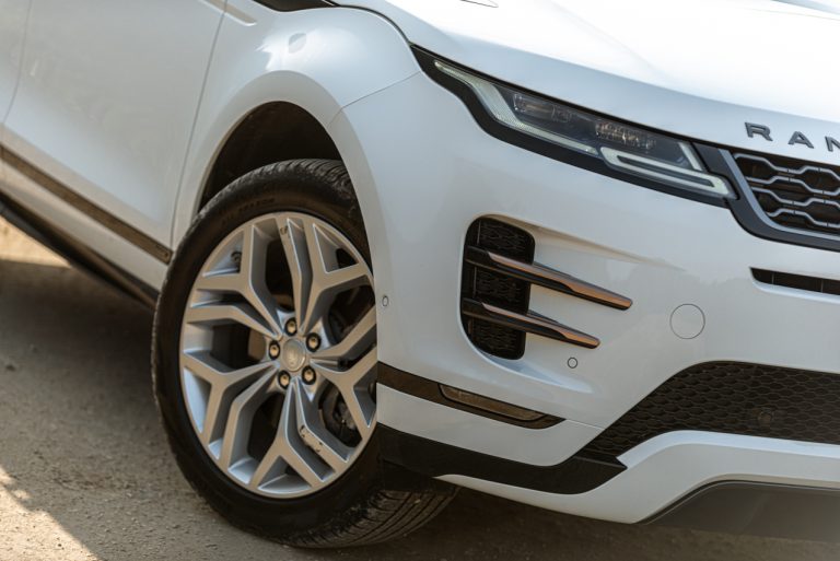 Range Rover Evoque D180 SE R Dynamic: la prova su strada