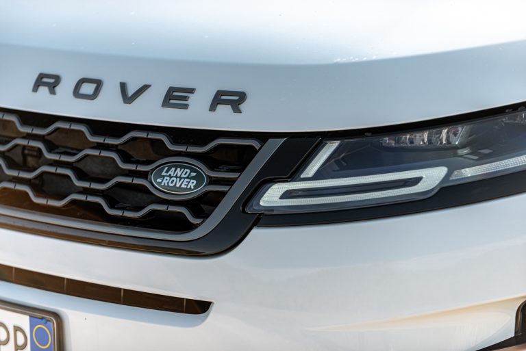 Range Rover Evoque D180 SE R Dynamic: la prova su strada