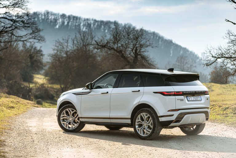 Range Rover Evoque D180 SE R Dynamic: la prova su strada