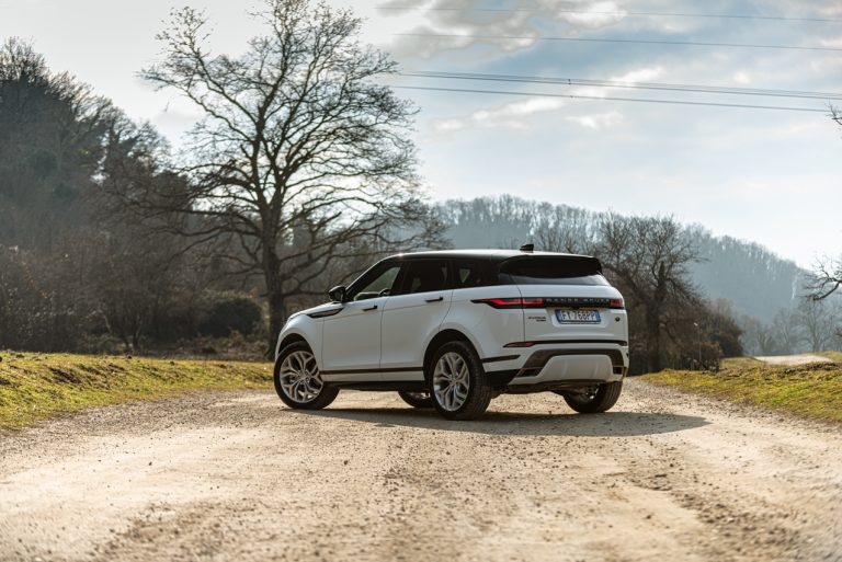 Range Rover Evoque D180 SE R Dynamic: la prova su strada