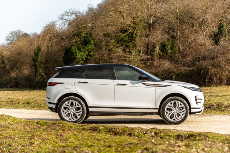 Range Rover Evoque D180 SE R Dynamic: la prova su strada