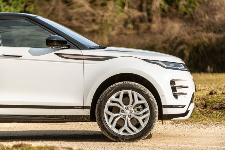Range Rover Evoque D180 SE R Dynamic: la prova su strada
