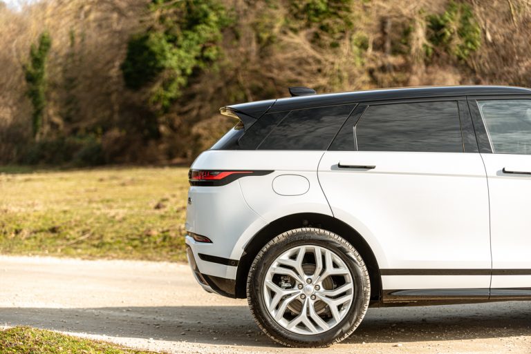 Range Rover Evoque D180 SE R Dynamic: la prova su strada