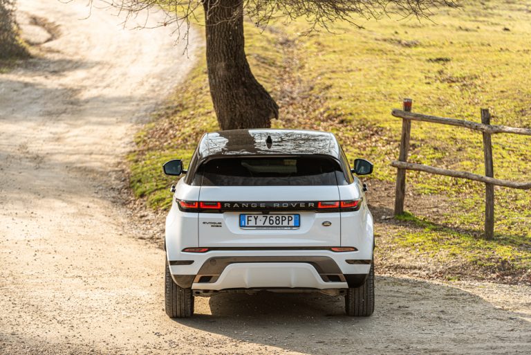 Range Rover Evoque D180 SE R Dynamic: la prova su strada