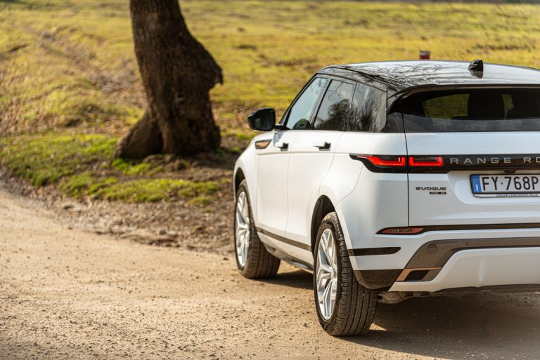 Range Rover Evoque D180 SE R Dynamic: la prova su strada