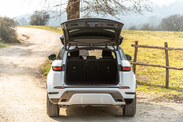 Range Rover Evoque D180 SE R Dynamic: la prova su strada