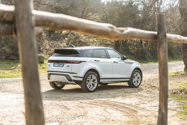 Range Rover Evoque D180 SE R Dynamic: la prova su strada
