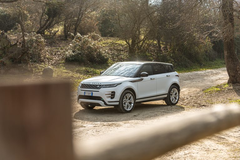 Range Rover Evoque D180 SE R Dynamic: la prova su strada