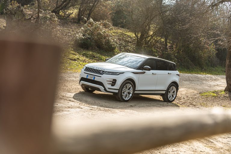 Range Rover Evoque D180 SE R Dynamic: la prova su strada