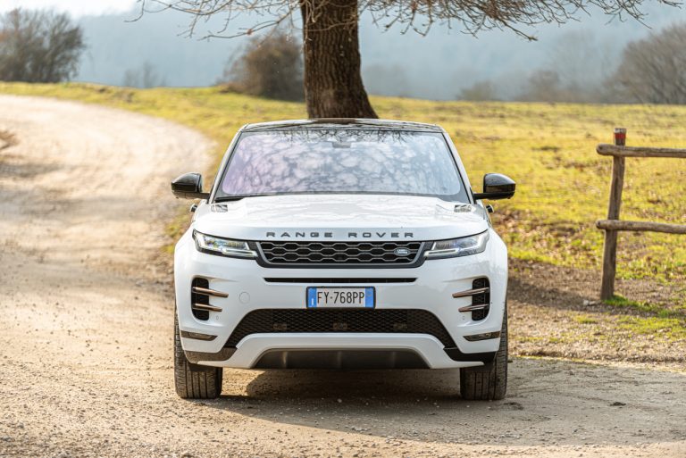 Range Rover Evoque D180 SE R Dynamic: la prova su strada