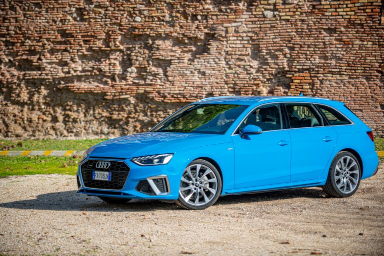 Audi A4 Avant 40 TDI S Line Edition Quattro S tronic: la prova su strada
