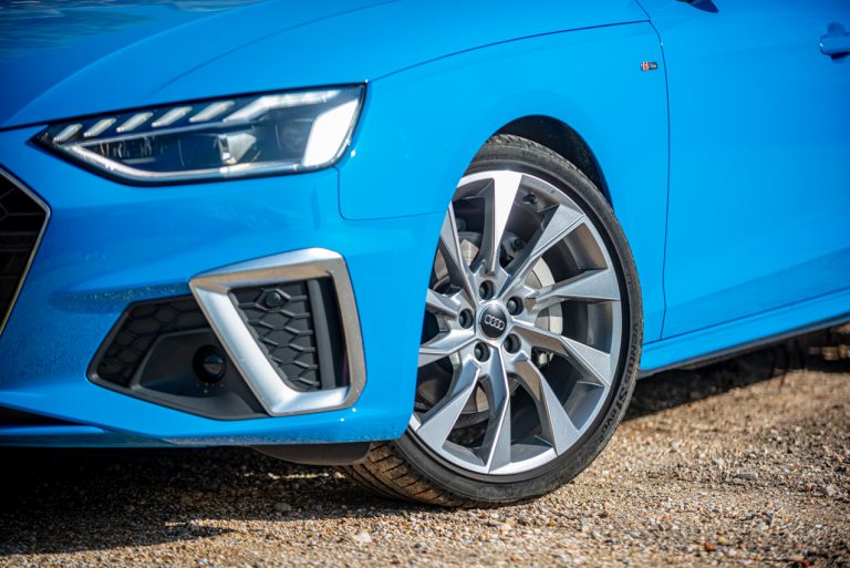 Audi A4 Avant 40 TDI S Line Edition Quattro S tronic: la prova su strada
