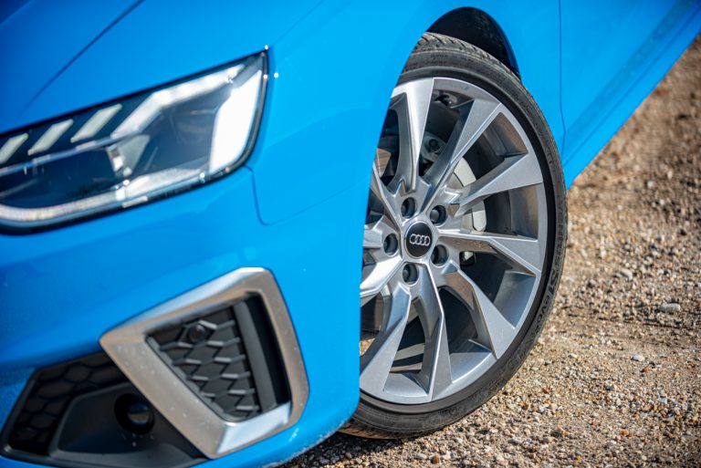 Audi A4 Avant 40 TDI S Line Edition Quattro S tronic: la prova su strada