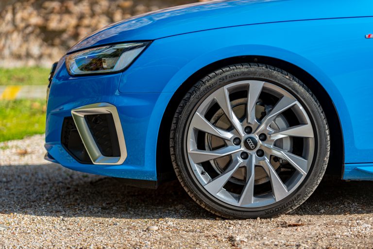 Audi A4 Avant 40 TDI S Line Edition Quattro S tronic: la prova su strada