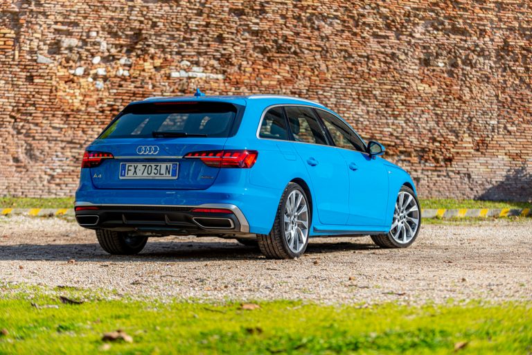 Audi A4 Avant 40 TDI S Line Edition Quattro S tronic: la prova su strada