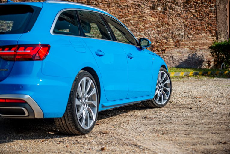 Audi A4 Avant 40 TDI S Line Edition Quattro S tronic: la prova su strada