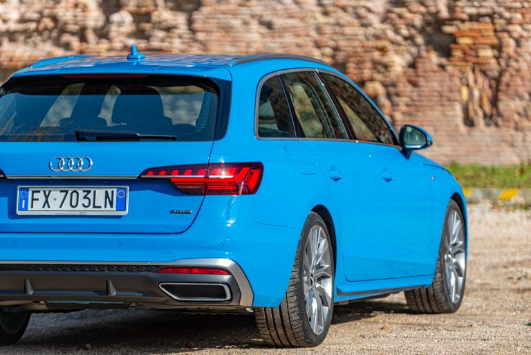 Audi A4 Avant 40 TDI S Line Edition Quattro S tronic: la prova su strada
