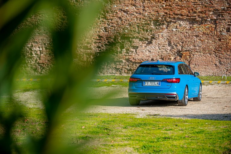 Audi A4 Avant 40 TDI S Line Edition Quattro S tronic: la prova su strada