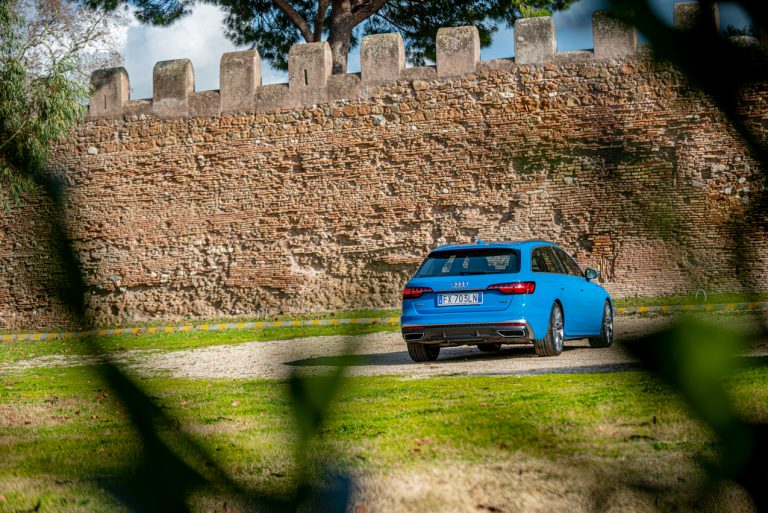 Audi A4 Avant 40 TDI S Line Edition Quattro S tronic: la prova su strada