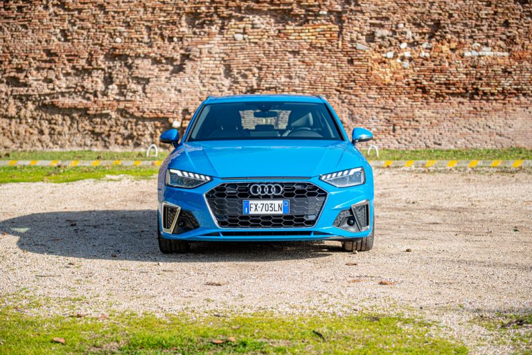 Audi A4 Avant 40 TDI S Line Edition Quattro S tronic: la prova su strada