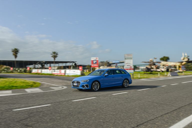 Audi A4 Avant 40 TDI S Line Edition Quattro S tronic: la prova su strada
