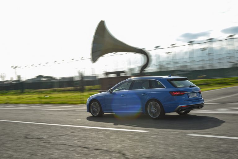 Audi A4 Avant 40 TDI S Line Edition Quattro S tronic: la prova su strada