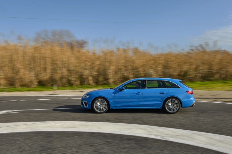 Audi A4 Avant 40 TDI S Line Edition Quattro S tronic: la prova su strada
