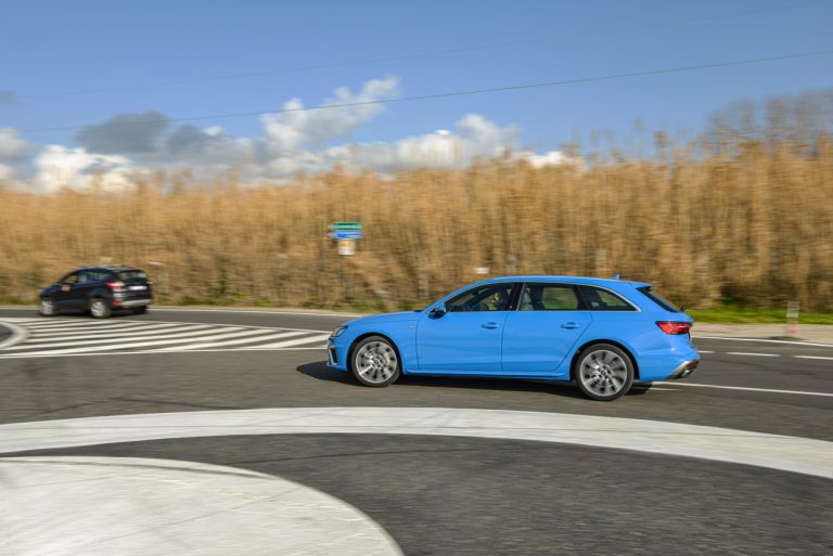 Audi A4 Avant 40 TDI S Line Edition Quattro S tronic: la prova su strada