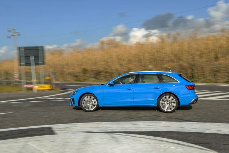 Audi A4 Avant 40 TDI S Line Edition Quattro S tronic: la prova su strada