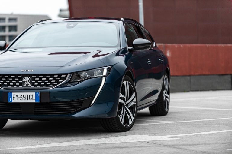 Peugeot 508 SW GT: la prova su strada