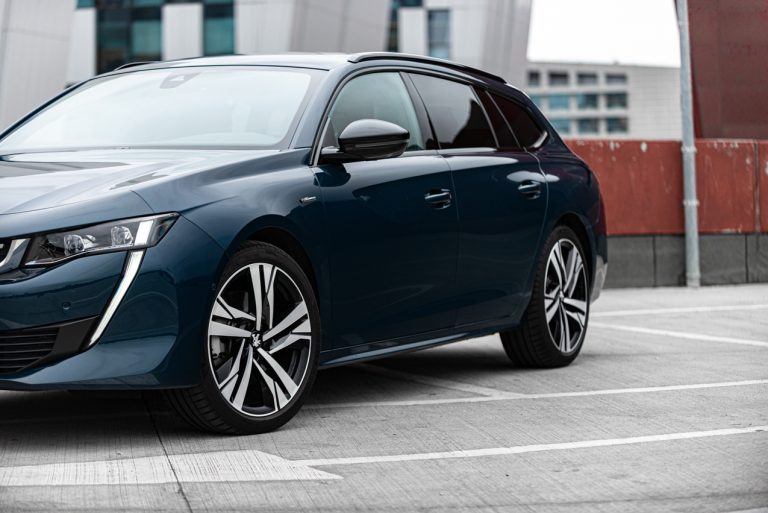 Peugeot 508 SW GT: la prova su strada