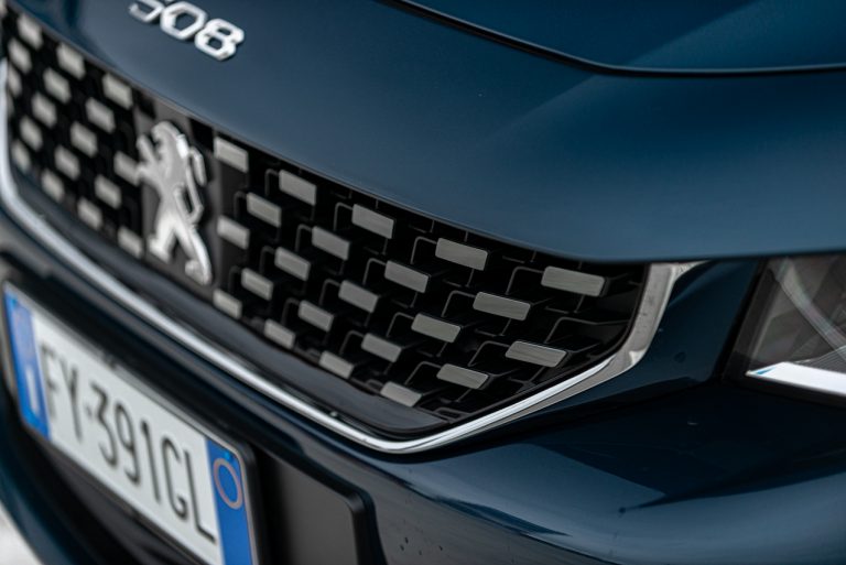 Peugeot 508 SW GT: la prova su strada
