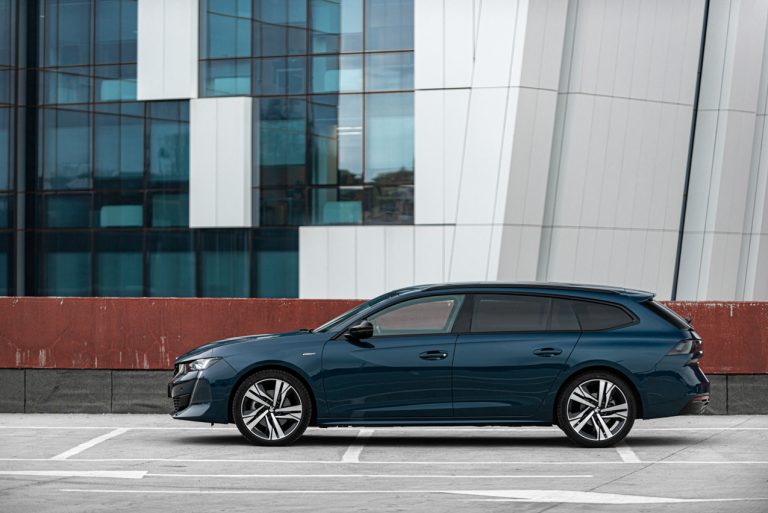 Peugeot 508 SW GT: la prova su strada