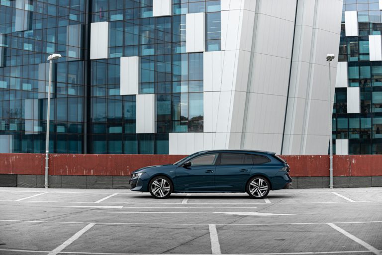 Peugeot 508 SW GT: la prova su strada