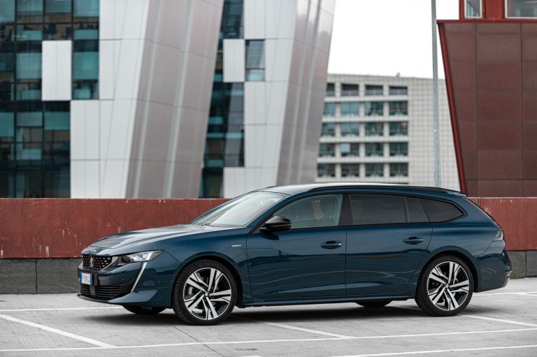Peugeot 508 SW GT: la prova su strada