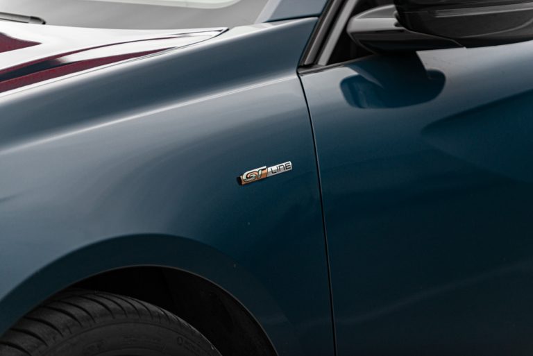 Peugeot 508 SW GT: la prova su strada