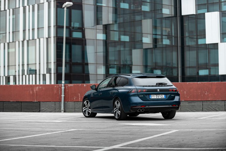 Peugeot 508 SW GT: la prova su strada