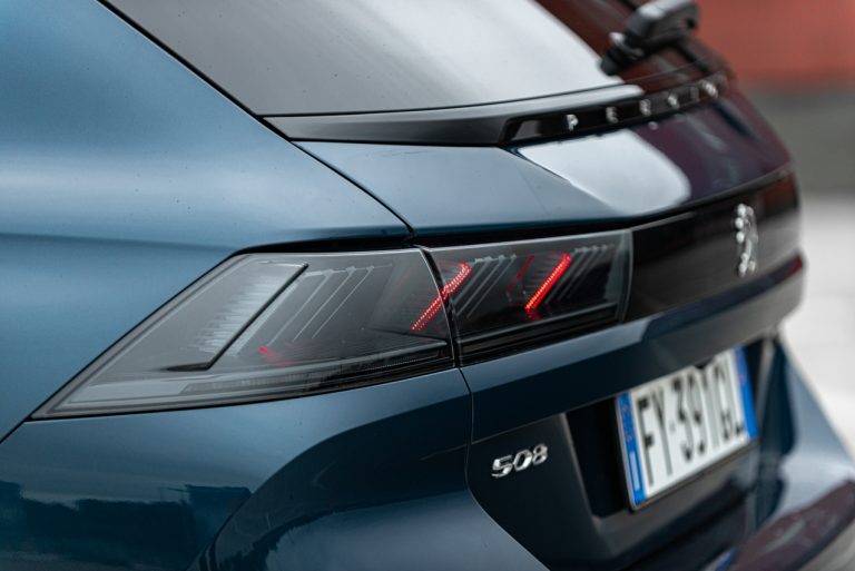 Peugeot 508 SW GT: la prova su strada