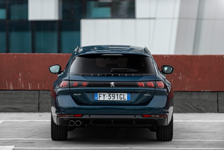 Peugeot 508 SW GT: la prova su strada