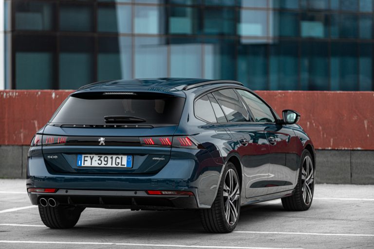 Peugeot 508 SW GT: la prova su strada