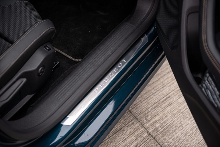 Peugeot 508 SW GT: la prova su strada