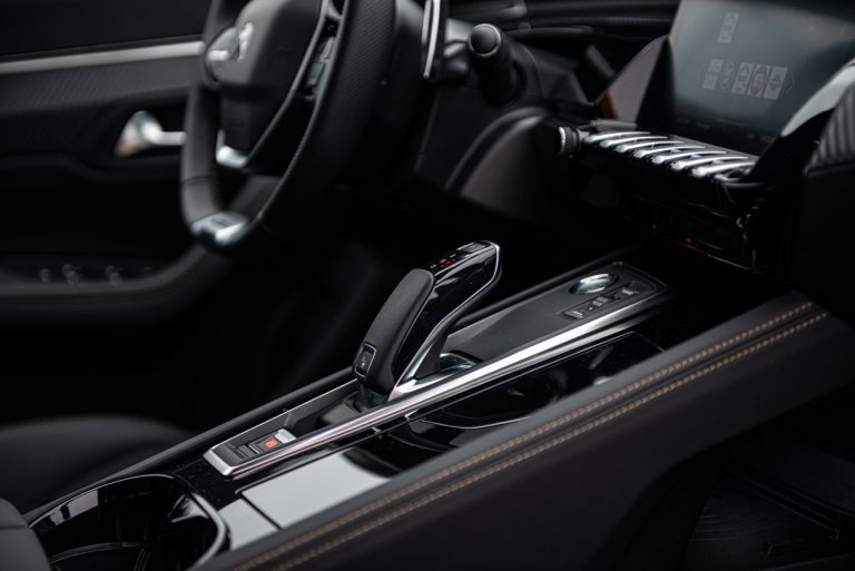 Peugeot 508 SW GT: la prova su strada